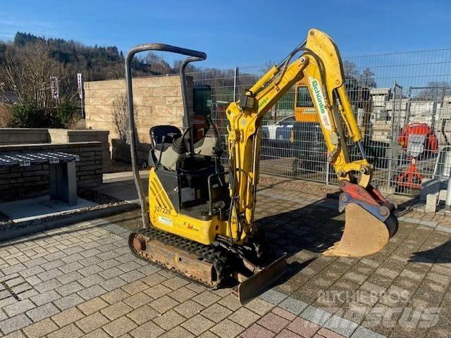 New Holland E 09 SR 小型挖掘机