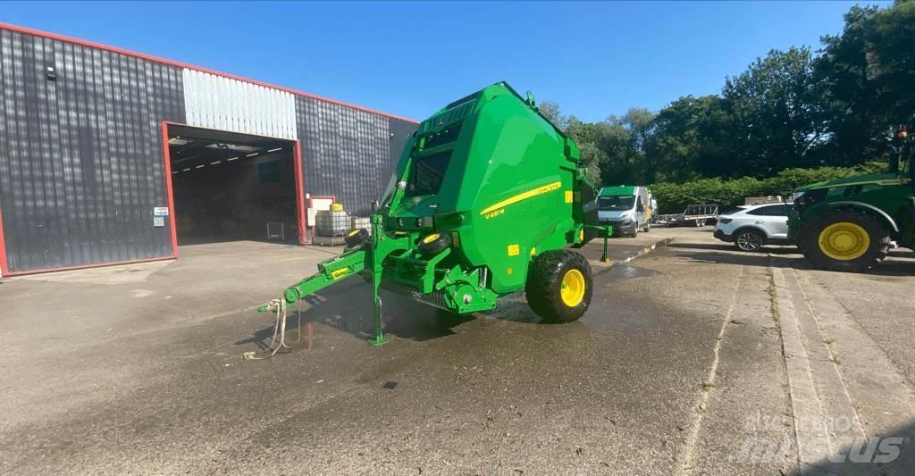John Deere V461M 圆捆打捆机