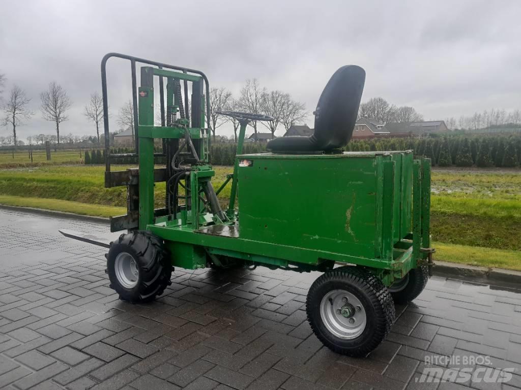 Prins Amre 3000 电动叉车