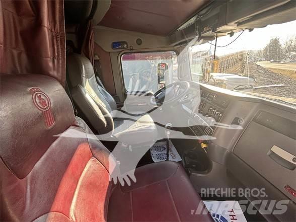 Kenworth T660 牵引车