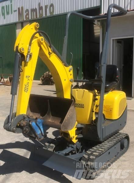 Wacker Neuson 803 小型挖掘机
