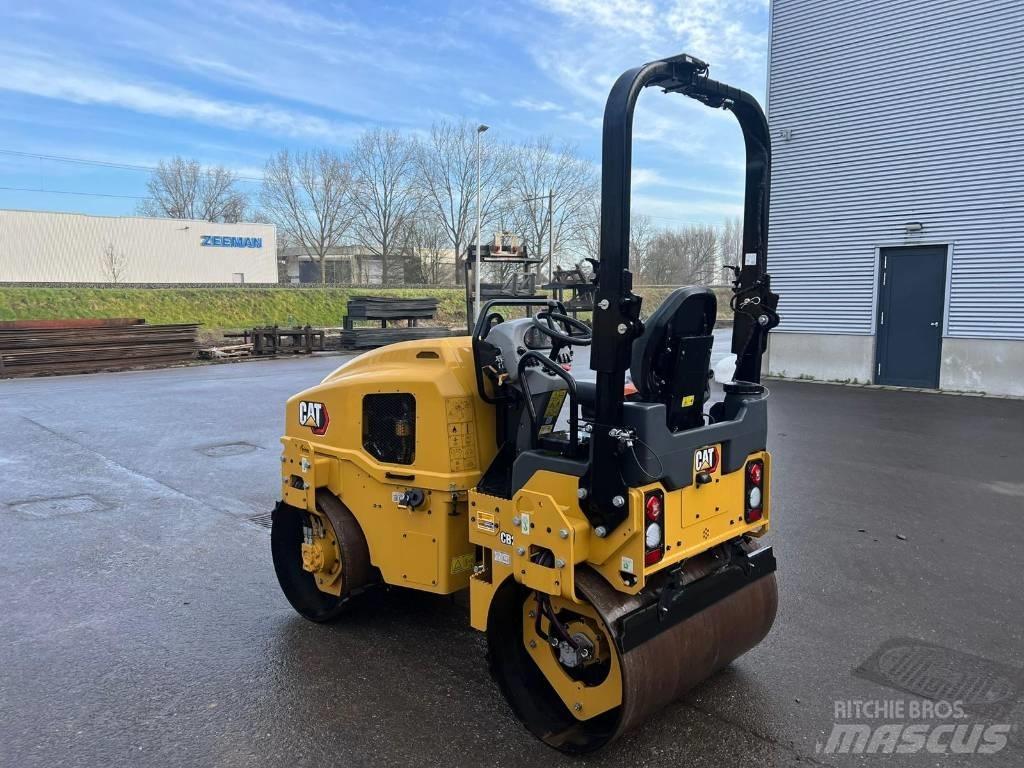 CAT CB 2.7GC 双轮压路机