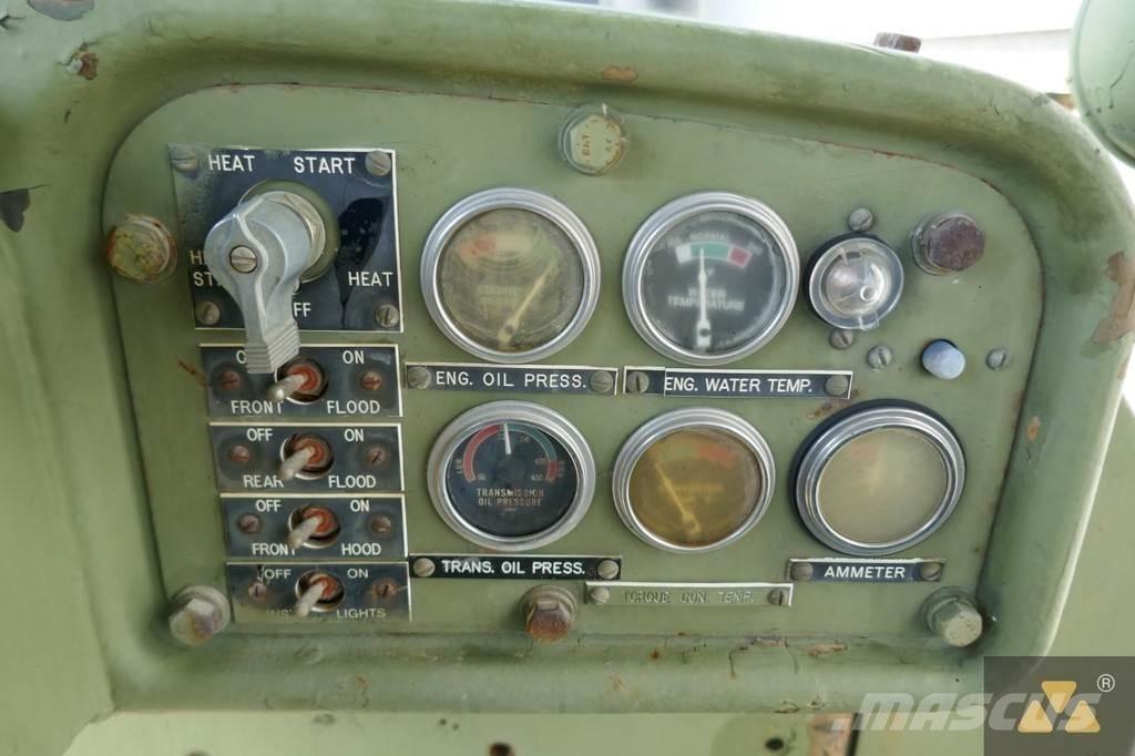CAT D7F Ex-army 履带式推土机