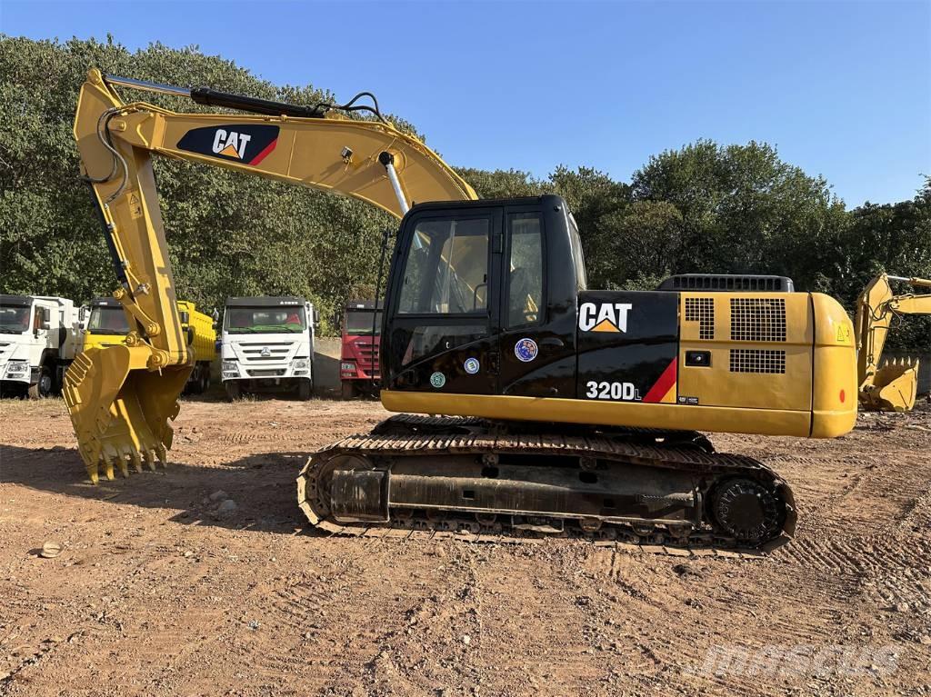 CAT 320DL 履带挖掘机