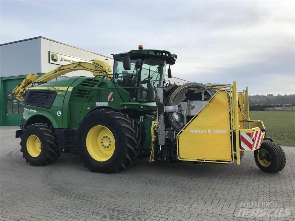John Deere 9800 自走式青贮饲料收割机