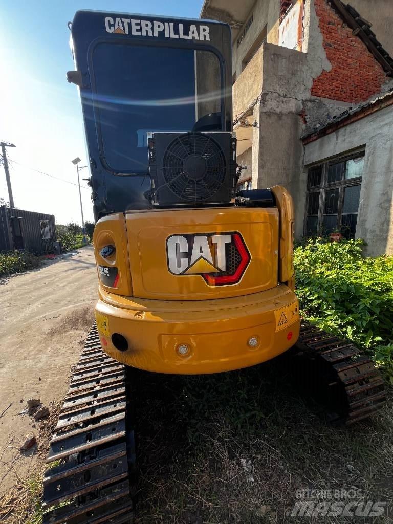 CAT 303.5 E CR 小型挖掘机