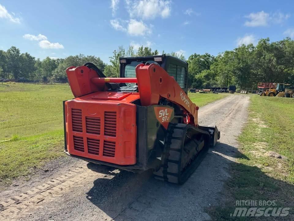 Kubota SVL 97-2 滑移装载机