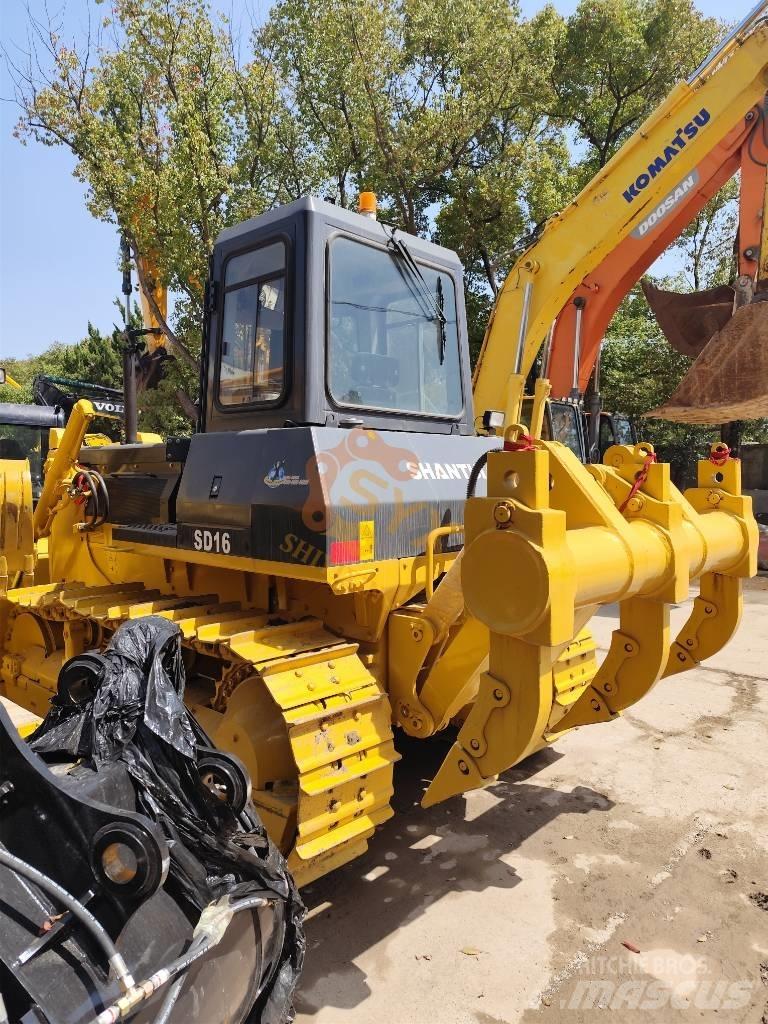 Shantui SD 16 履带式推土机