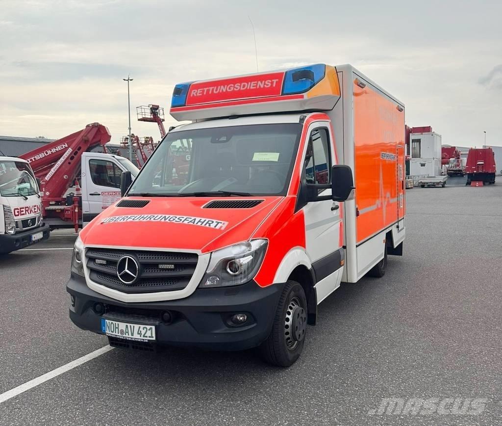 Mercedes-Benz 1032 救护车