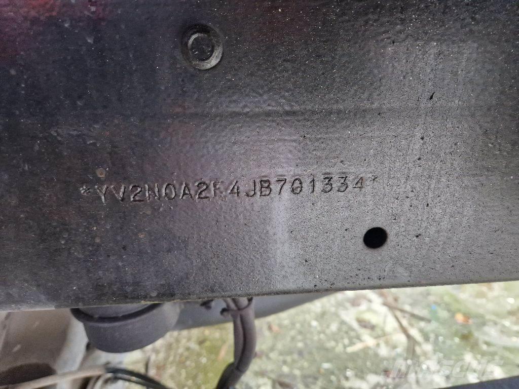 Volvo N10 6x6 平板车