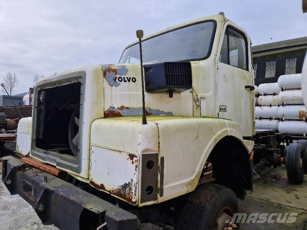Volvo N10 6x6 平板车
