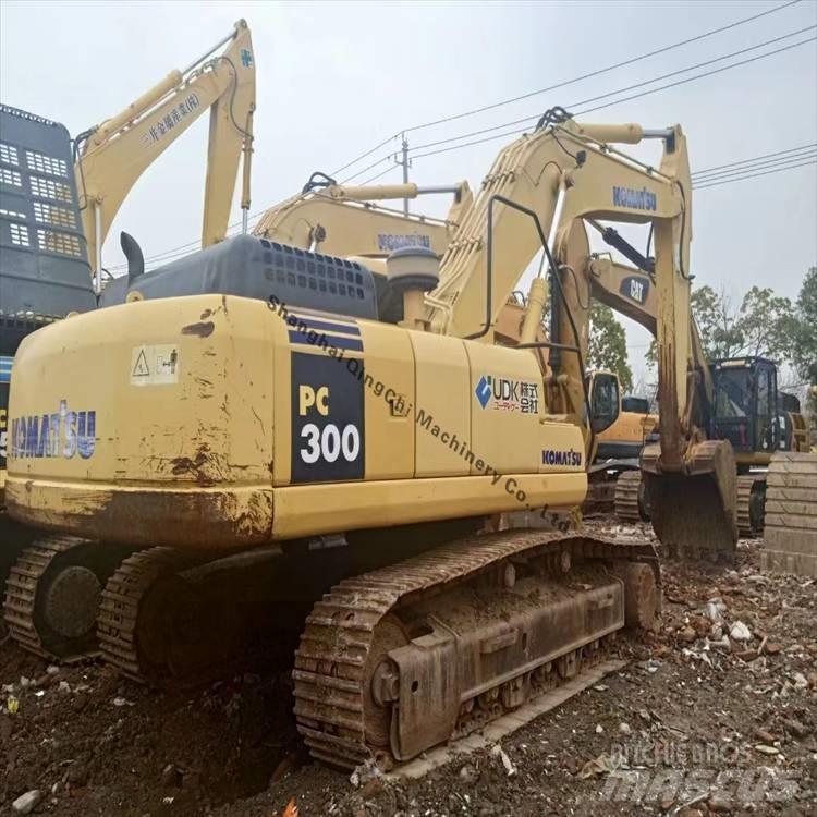 Komatsu 300 履带挖掘机
