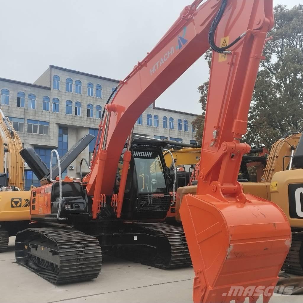 Hitachi ZX 200 履带挖掘机