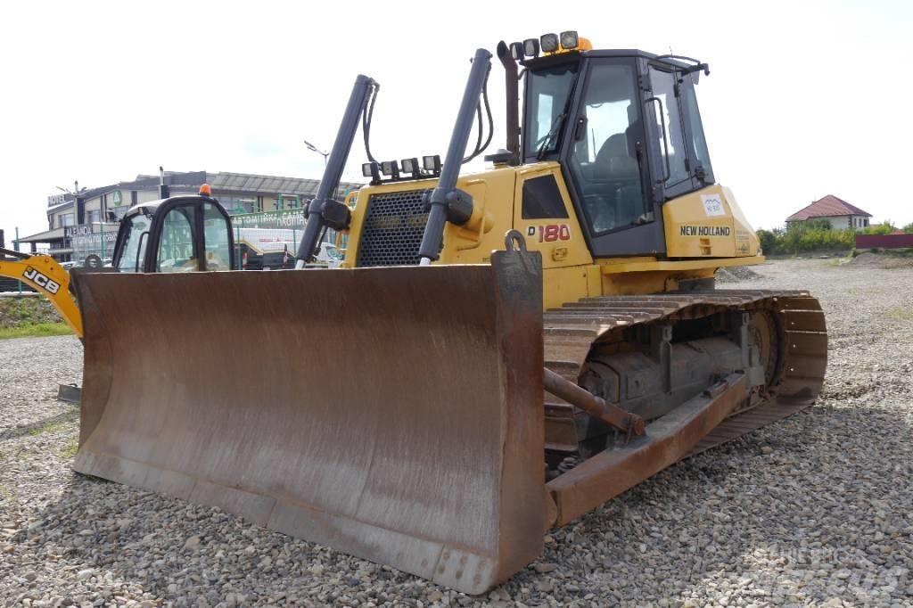 New Holland D 180 履带式推土机