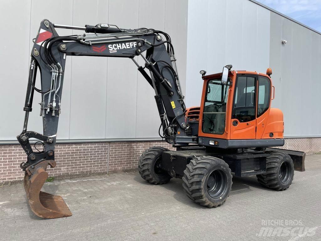 Schaeff TW110 轮式挖掘机