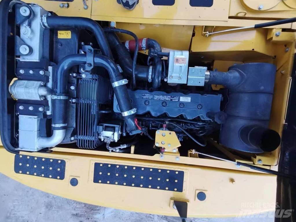 Komatsu PC 210 LC-8 履带挖掘机