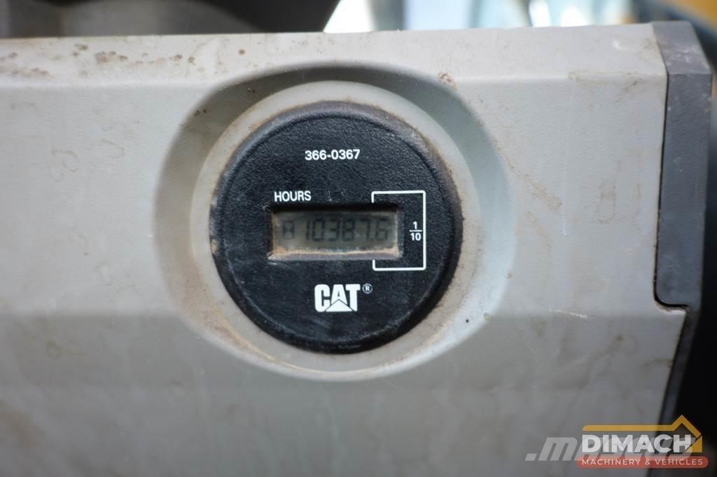 CAT 324EL 履带挖掘机