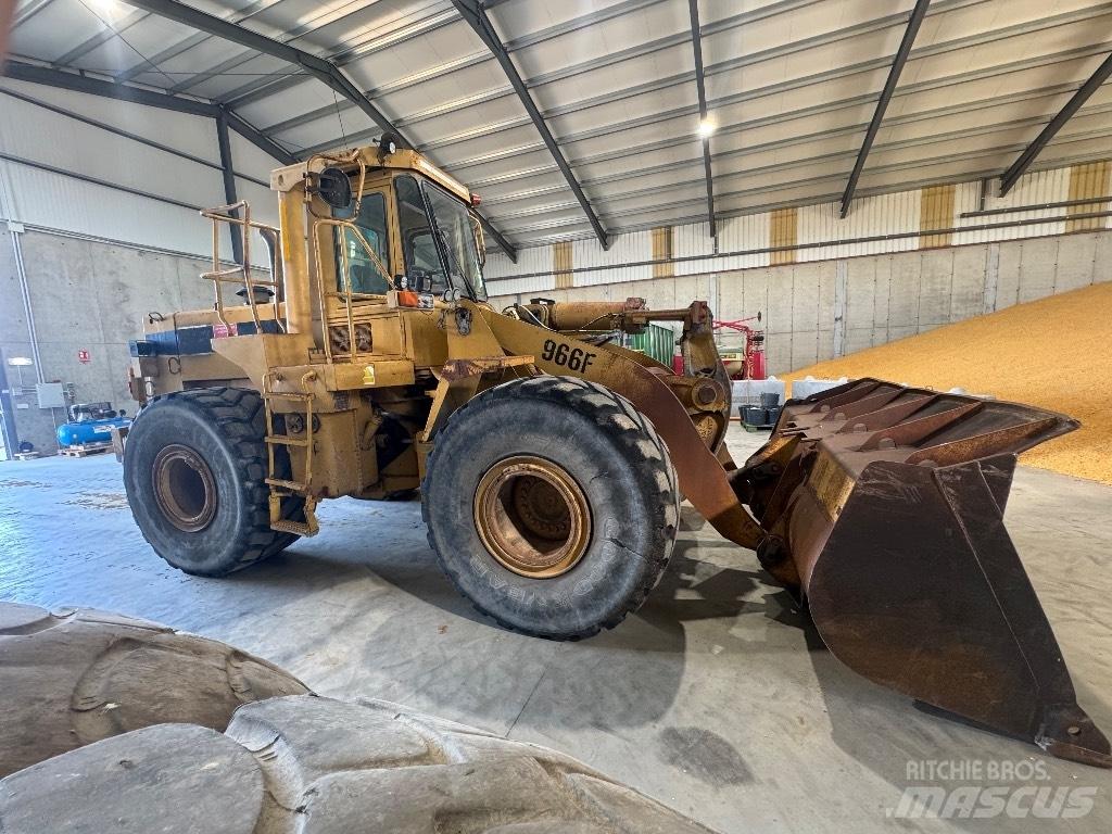 CAT 966 F 轮式装载机