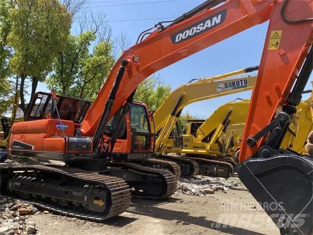 Doosan DX 225 LC 履带挖掘机