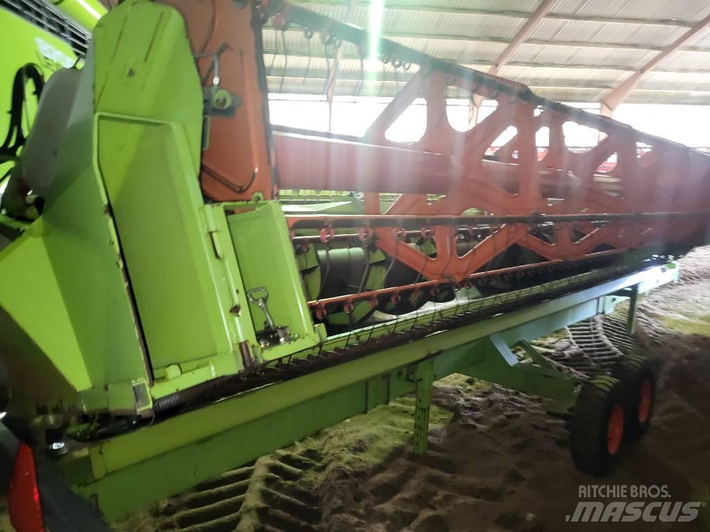 CLAAS S600 联合收割机头