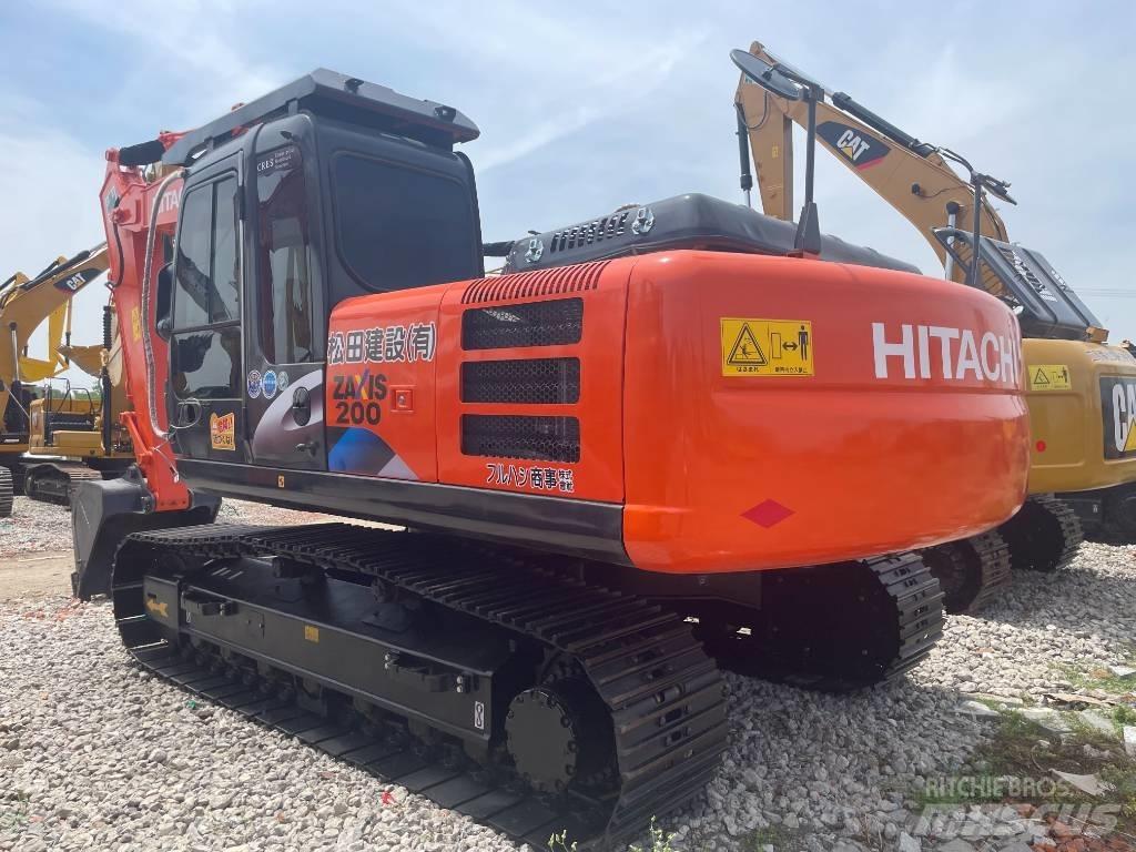Hitachi ZX 200 履带挖掘机