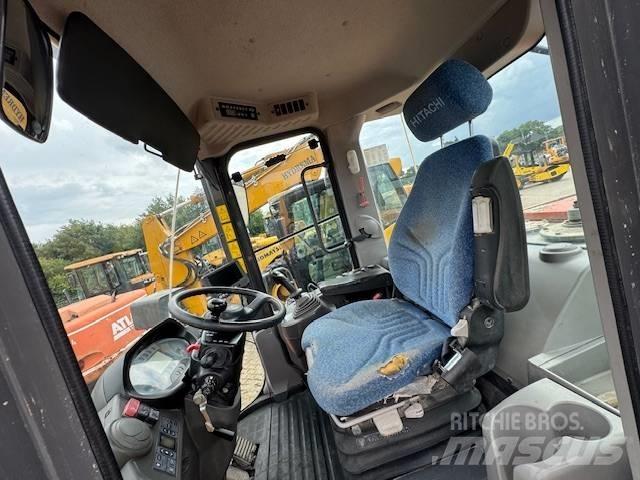 Hitachi ZW 180 轮式装载机