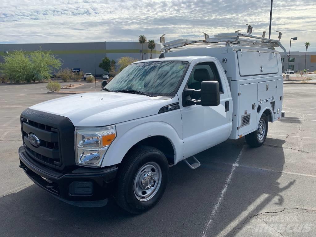 Ford F 350 皮卡车