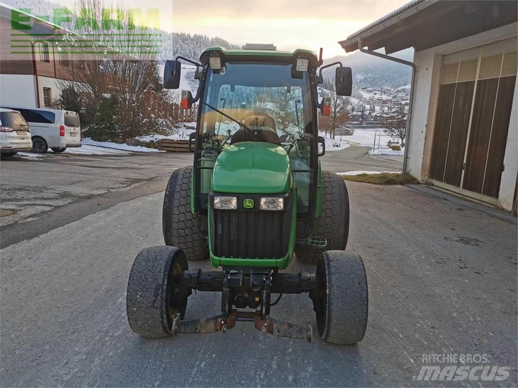 John Deere 4720 拖拉机/农用车