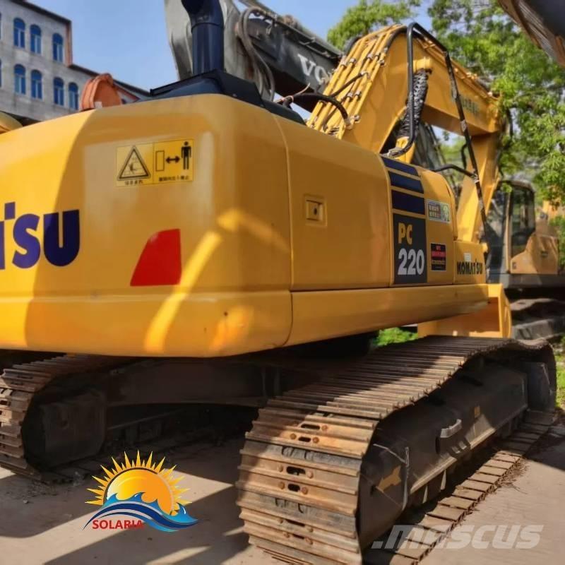 Komatsu PC 220-7 履带挖掘机