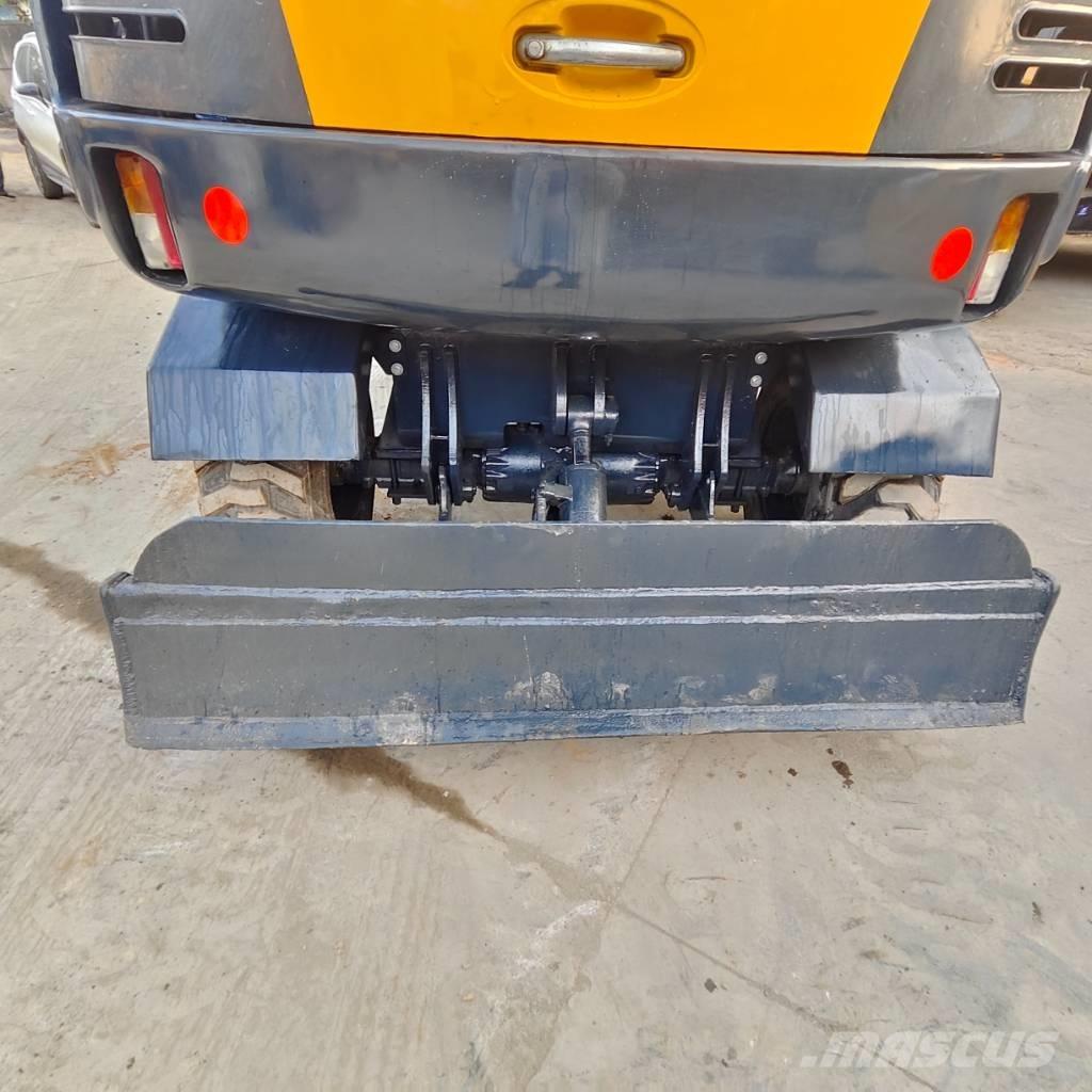 Hyundai R60W 轮式挖掘机