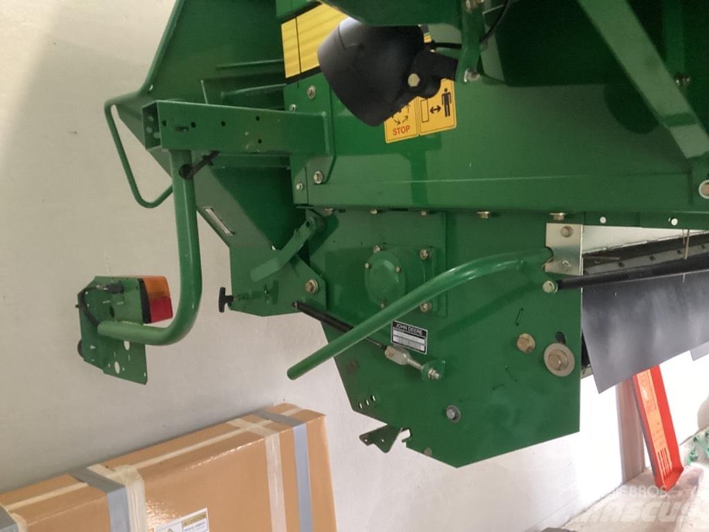 John Deere W540+618R 联合收割机