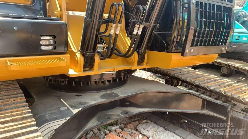 CAT 329 履带挖掘机