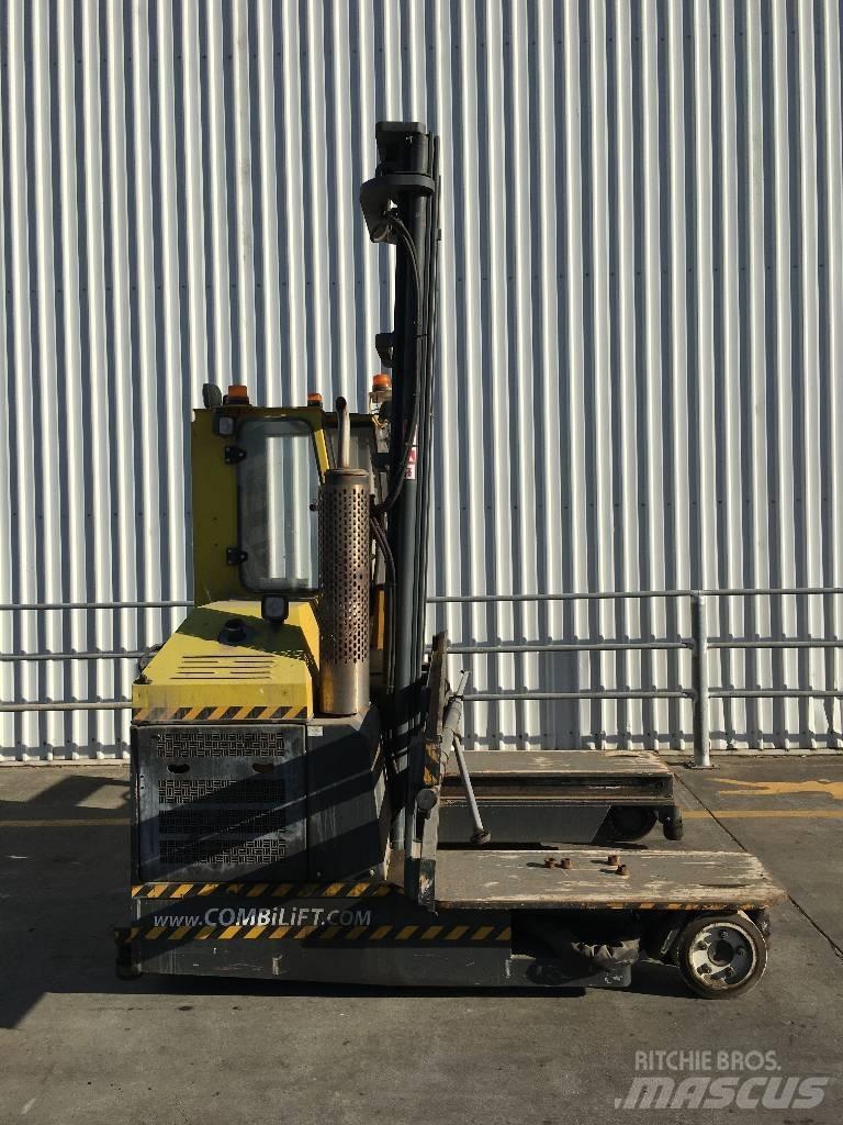 Combilift C 3000 侧卸式铲车
