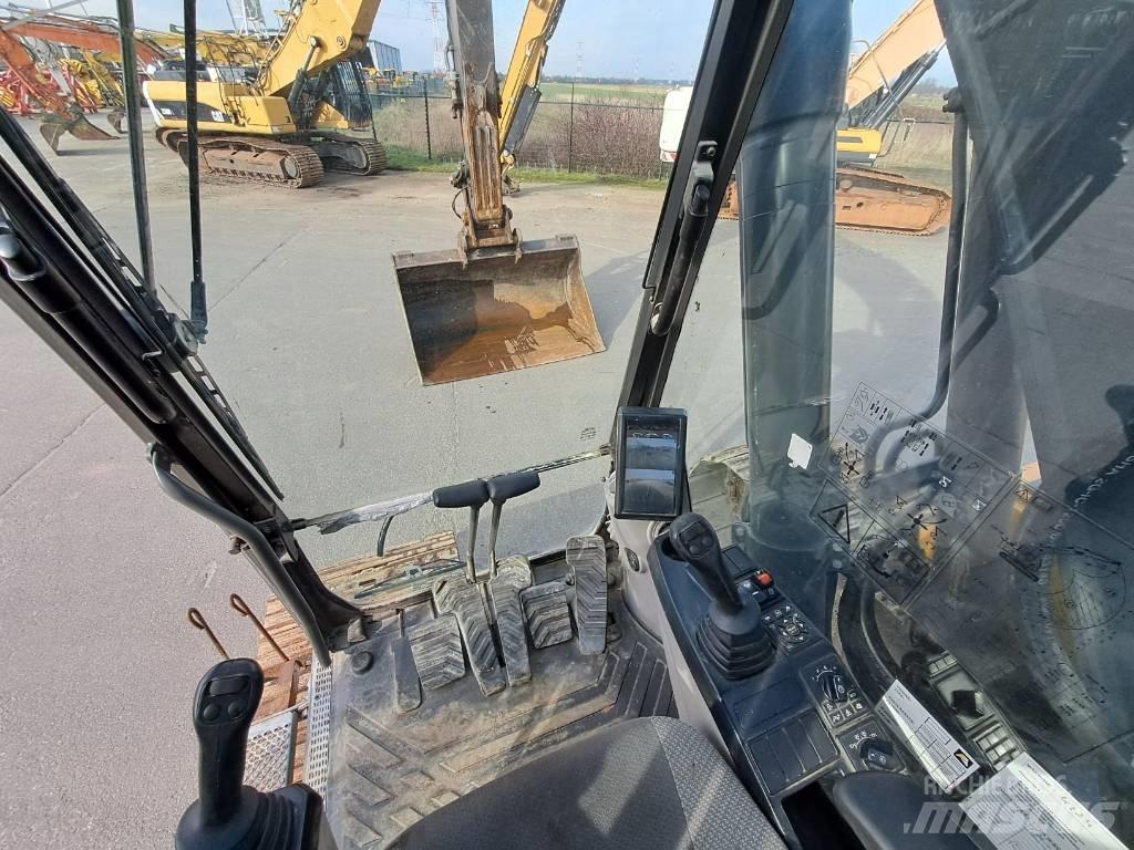Volvo EC220EL 履带挖掘机
