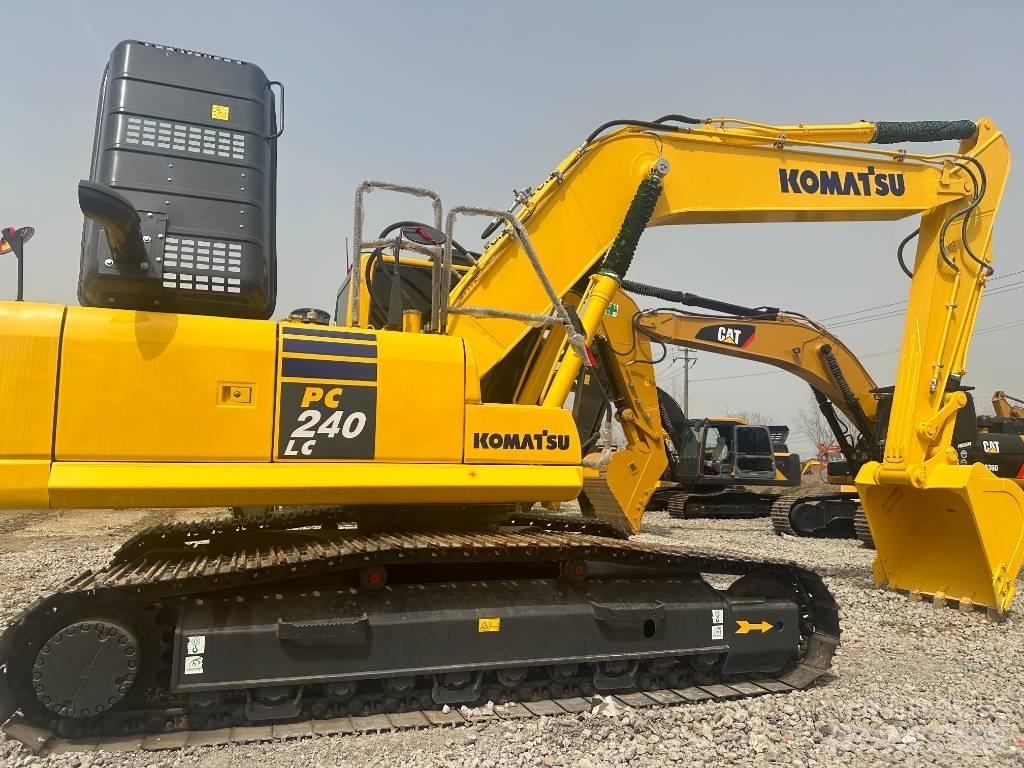 Komatsu PC 240 履带挖掘机