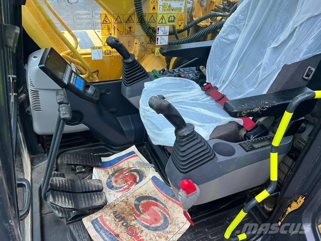 Komatsu PC 210-11 履带挖掘机