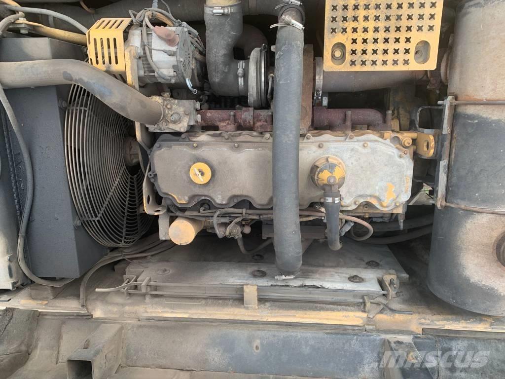 CAT M 325 C L MH 工业挖掘机