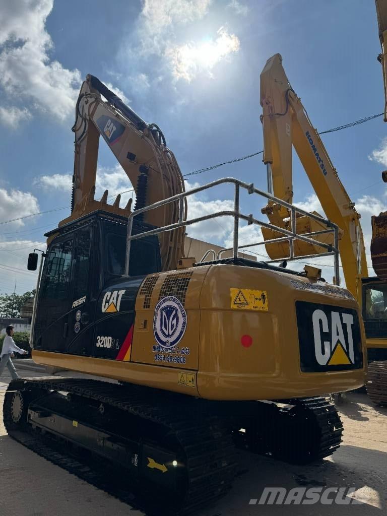 CAT CAT320D 履带挖掘机