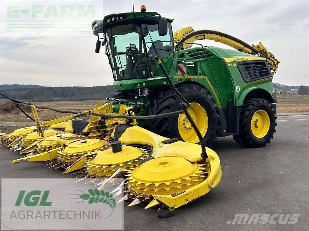 John Deere 9500i 自走式青贮饲料收割机