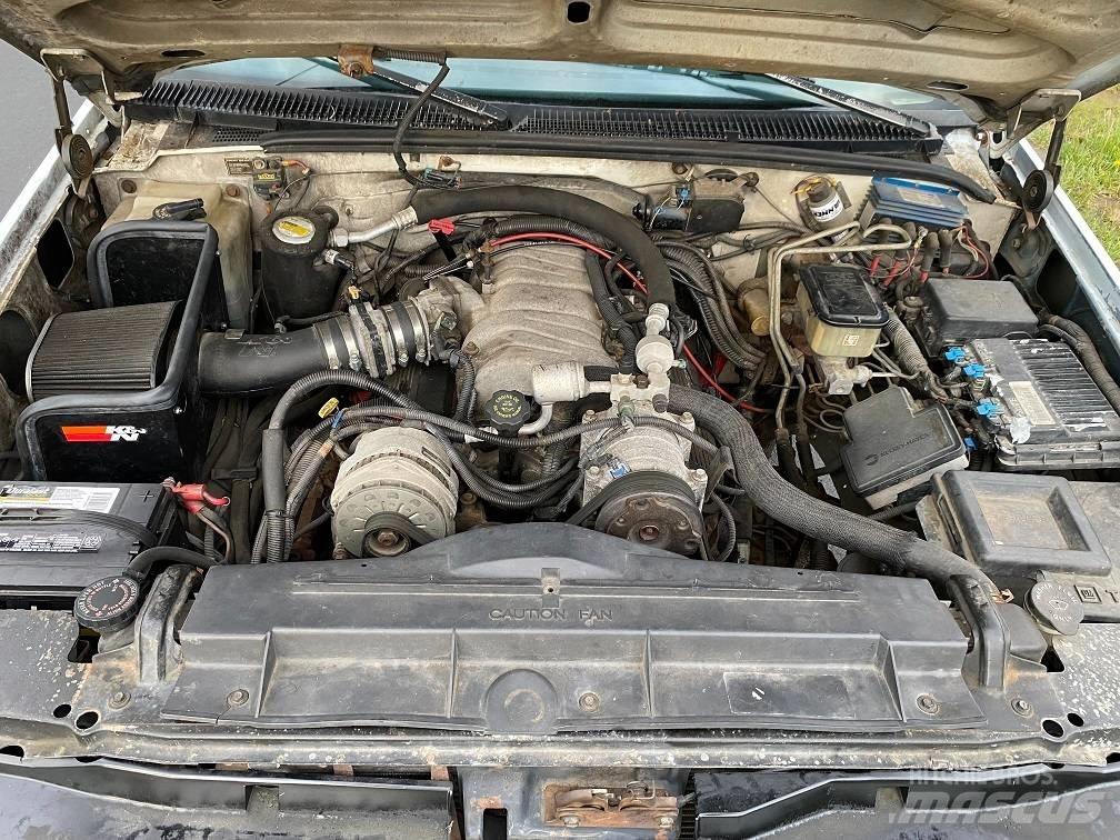 Chevrolet K3500 皮卡车