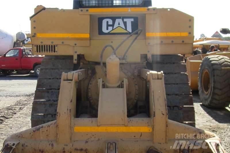 CAT D6R2 履带式推土机