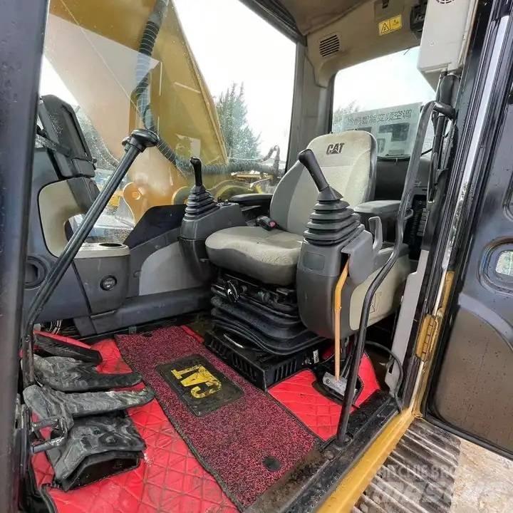 CAT 330D2 履带挖掘机