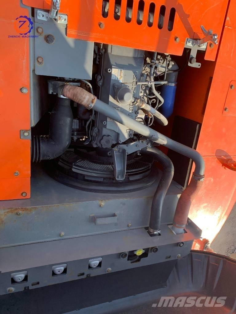 Hitachi ZX 240 履带挖掘机