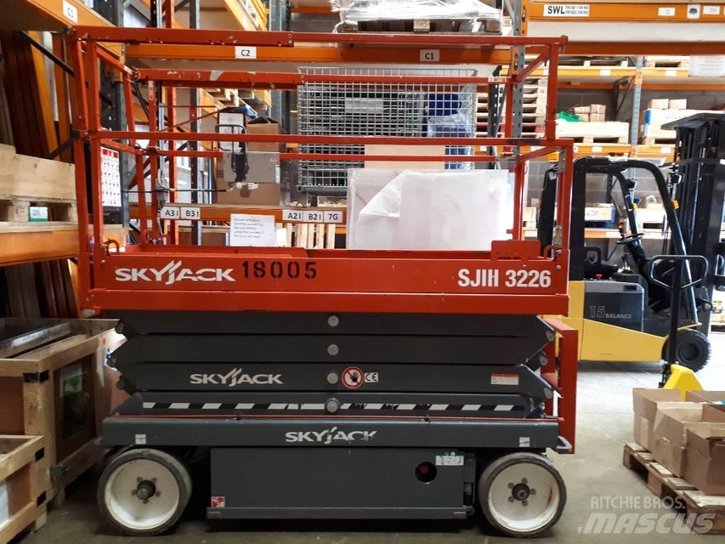 SkyJack SJ 3226 剪叉式升降机