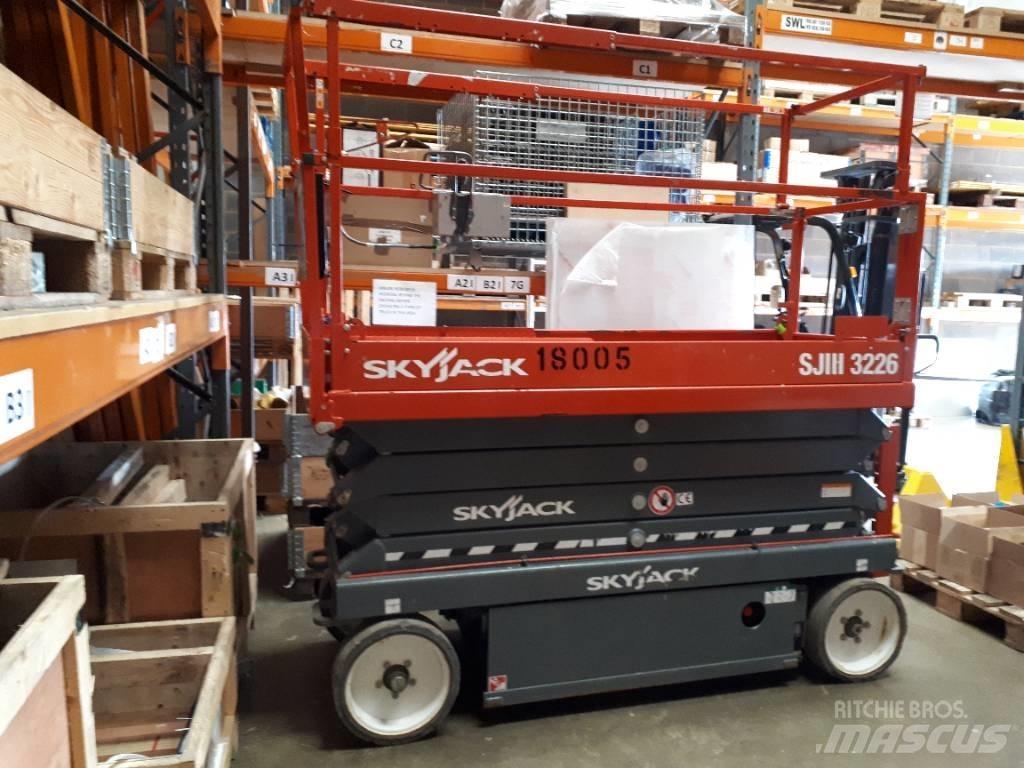 SkyJack SJ 3226 剪叉式升降机