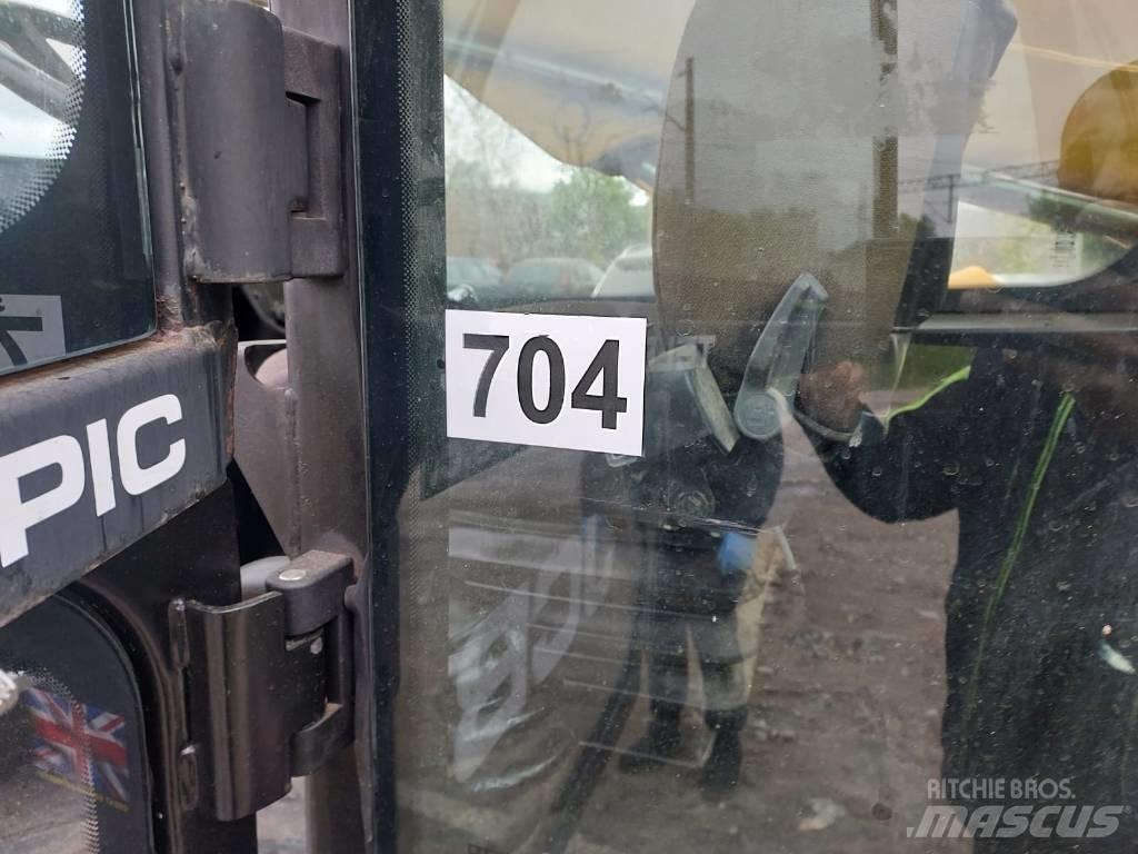 JCB 535-140 伸缩臂叉装车|叉装车