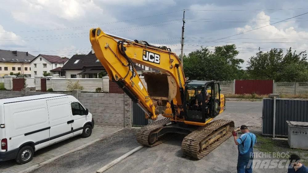 JCB JS220LC 履带挖掘机