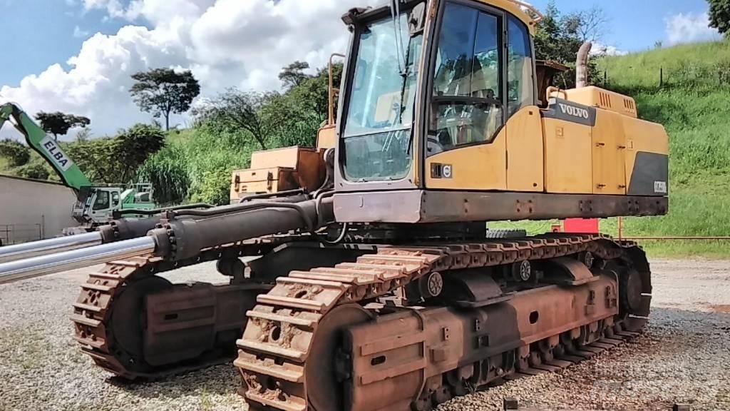 Volvo EC750D 履带挖掘机