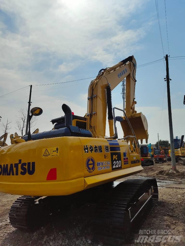 Komatsu PC 220 履带挖掘机