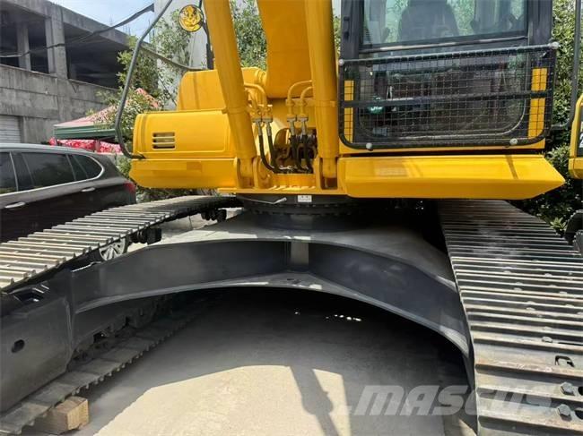 Komatsu PC 220 履带挖掘机